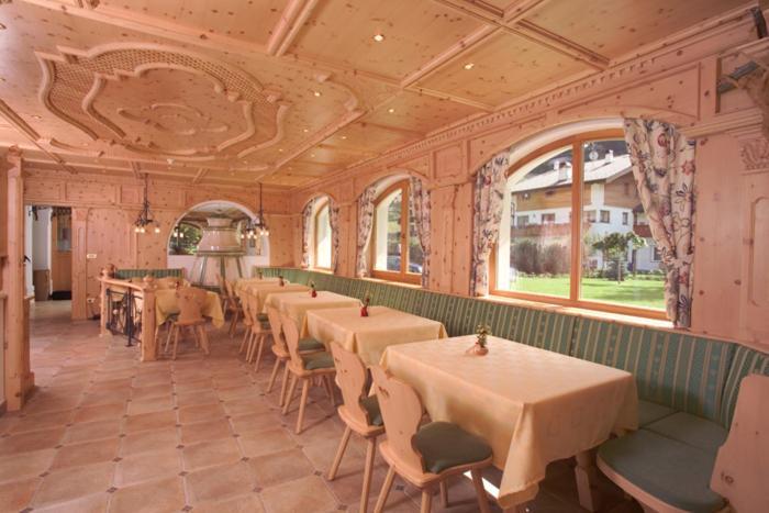 Hotel Jagdhof Selva di Val Gardena Dış mekan fotoğraf